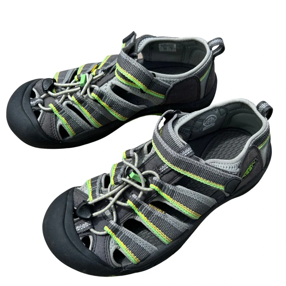 Keen Kids Newport H2 Sport Sandals - EUC big kids size 5 M - Picture 1 of 7